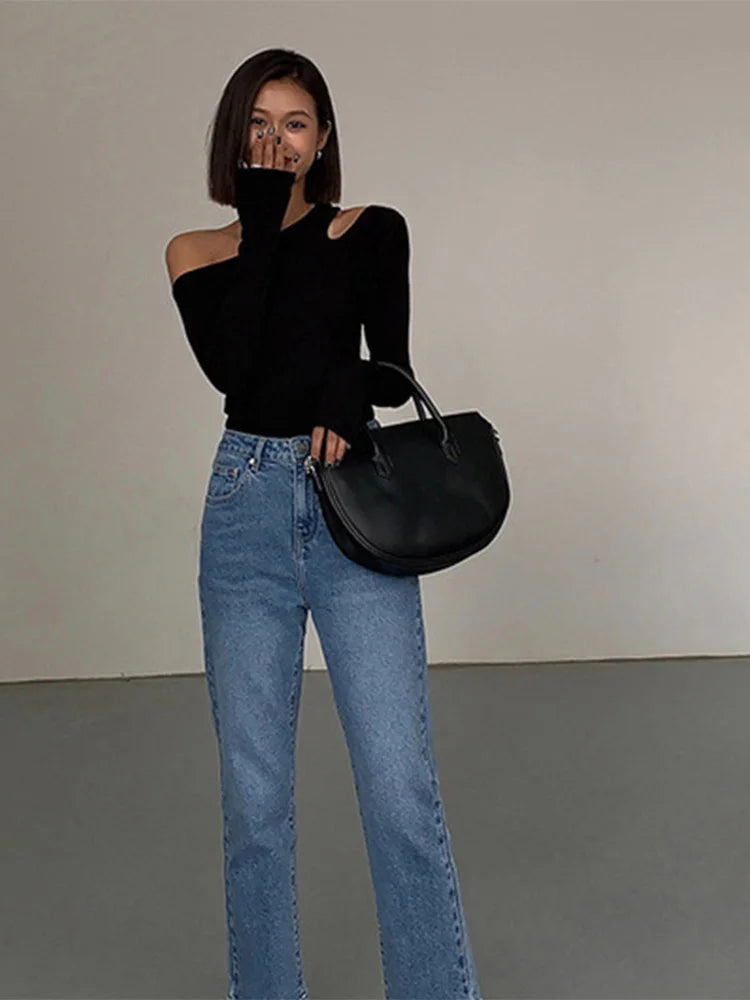 Skew Collar Off-Shoulder Long-Sleeved T-shirt