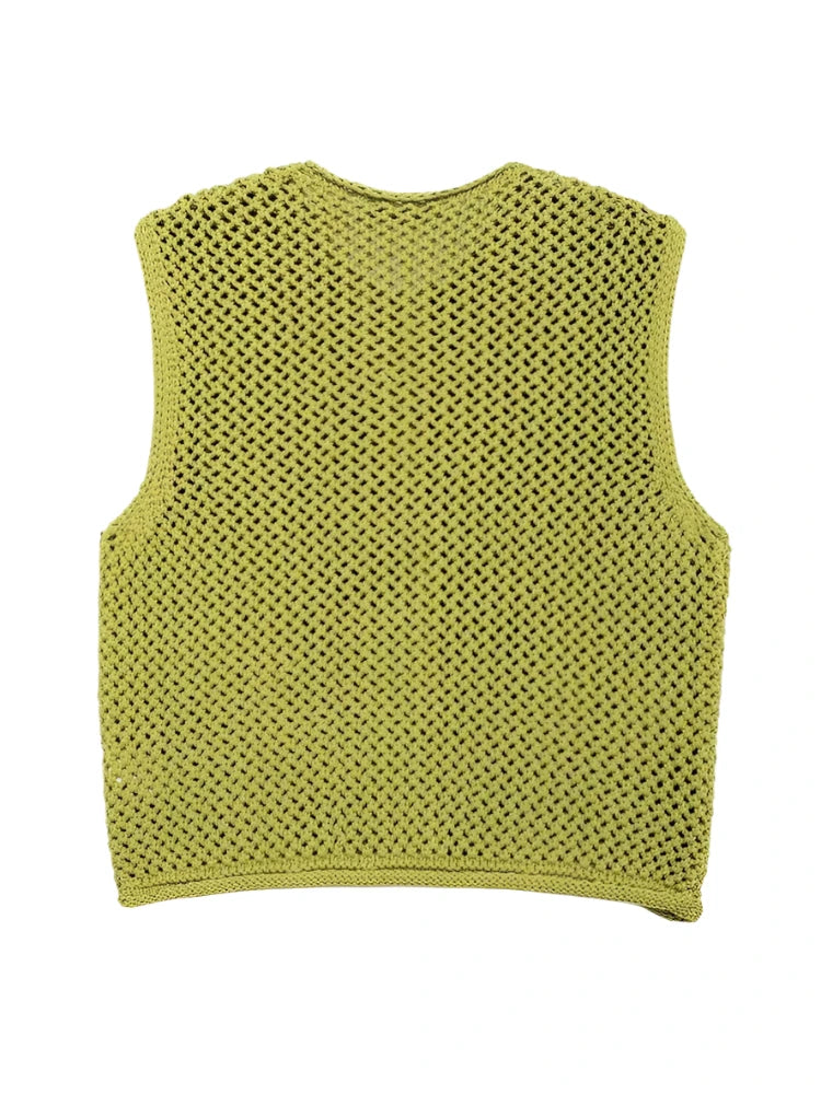 Sleeveless Knitted Vest with Patch Pockets and Buttons