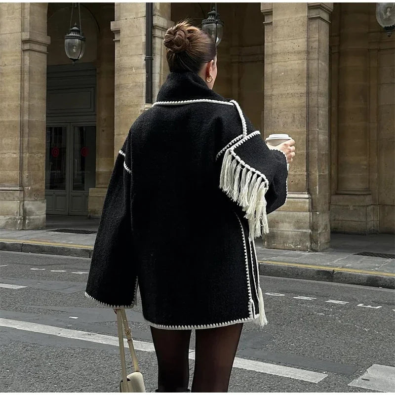 Contrasting Single-Breasted Overcoat with Scarf