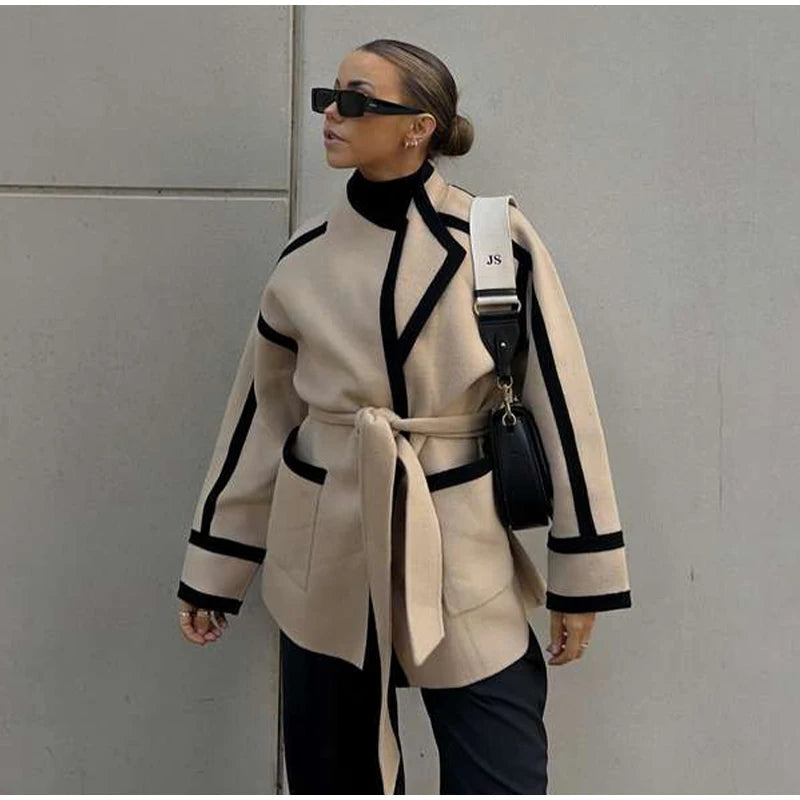 Spliced Contrast Woolen Coat with Belt