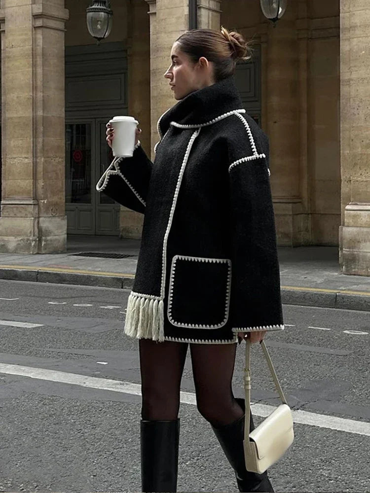 Contrasting Single-Breasted Overcoat with Scarf